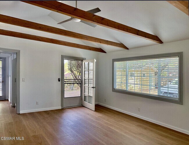 Building Photo - 1391 E Hillcrest Dr