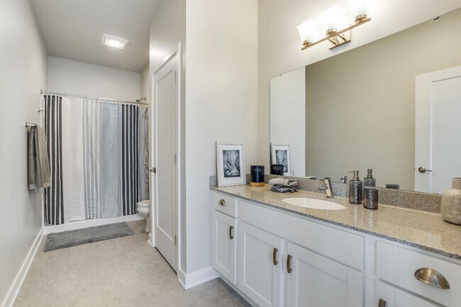 Bathroom - 3960 S Lake Dr