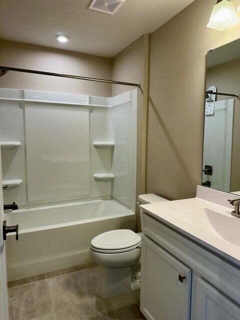 Building Photo - 107 Oxbow Dr
