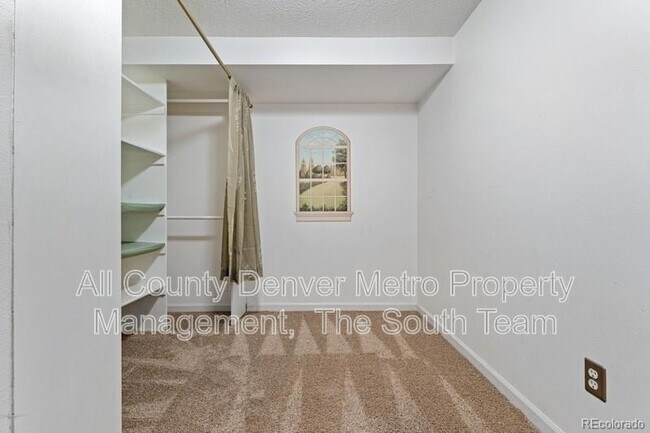 Building Photo - 7731 S Curtice Way