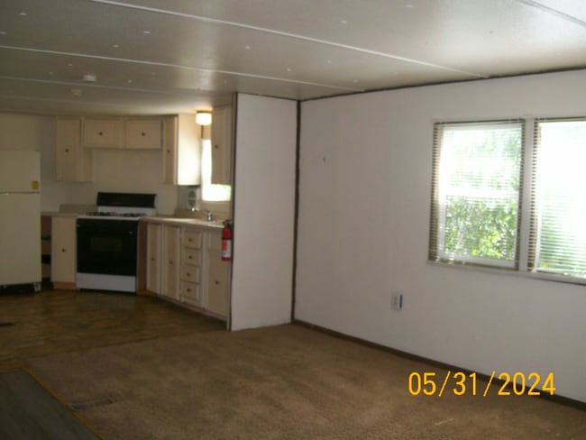 Building Photo - 4282 US Hwy 89 S