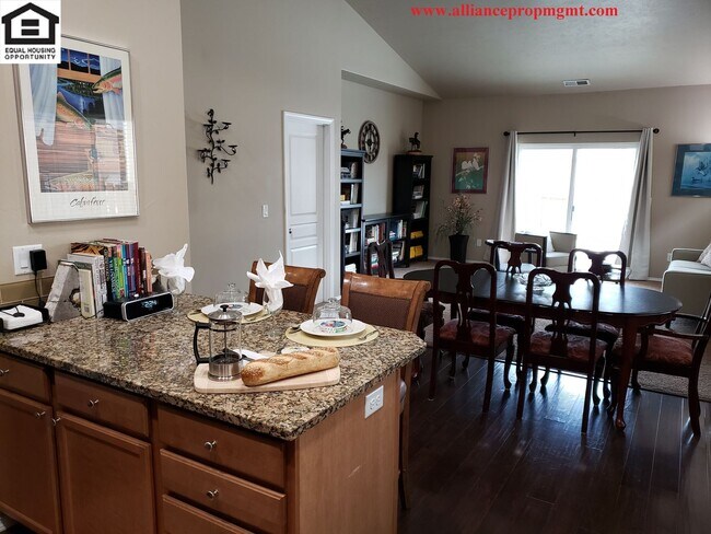 Building Photo - Charming 3 bedroom house in Norton Ranch Subdividion