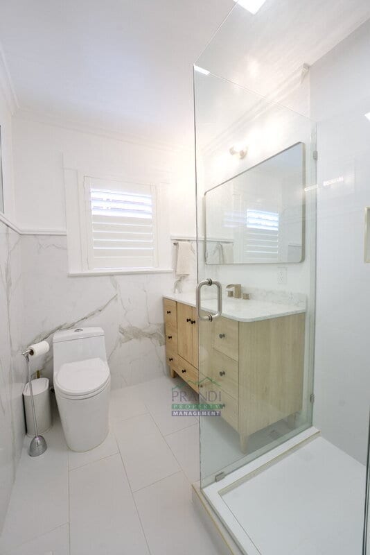 Building Photo - 49 Locust Ave