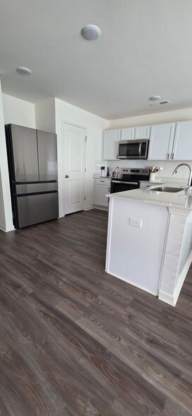 Building Photo - 134 Lang Farm Rd