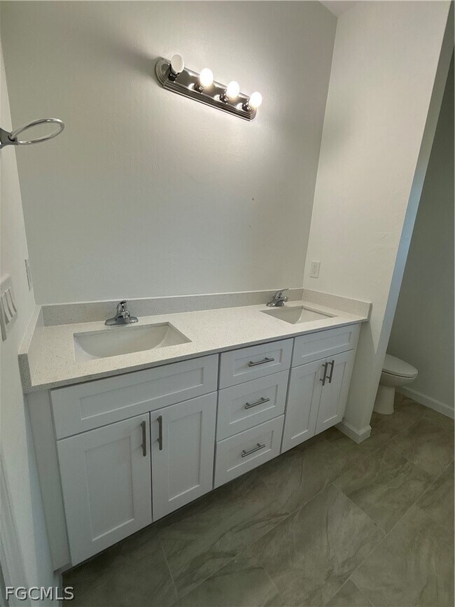 Building Photo - 3005 31st St W