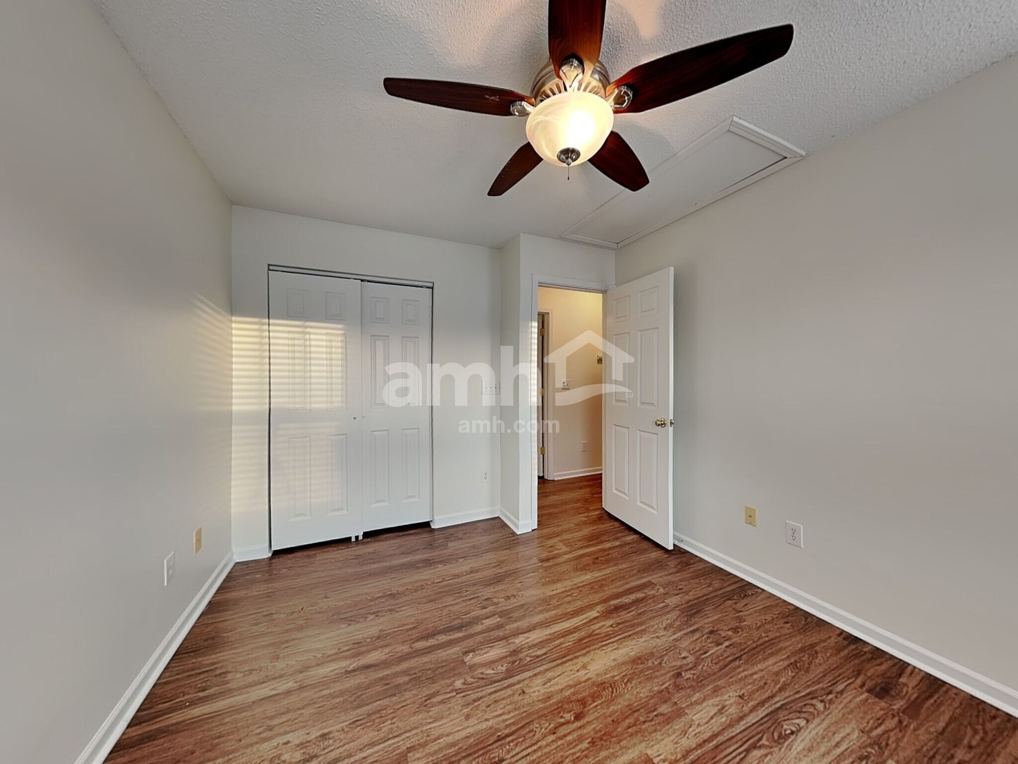 Building Photo - 5850 Mahogany Pl SW