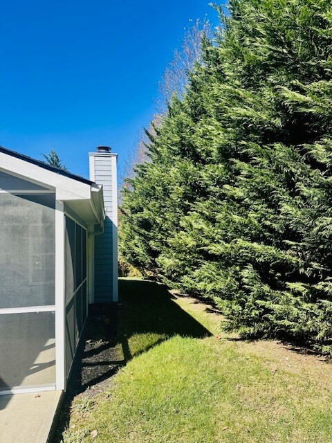 Building Photo - 50 Grove End Rd