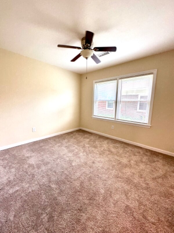 Building Photo - 639 Windermere Blvd