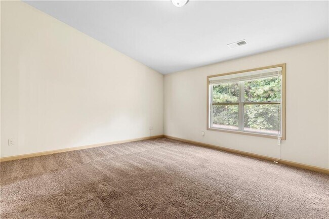 Building Photo - 1492 Station Ridge Ct SE