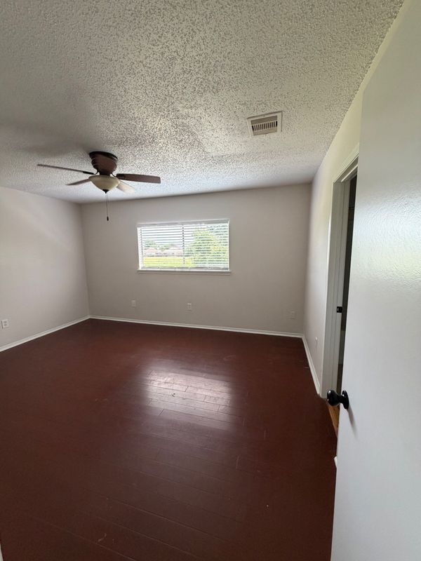 Building Photo - 18210 Almonte Ln
