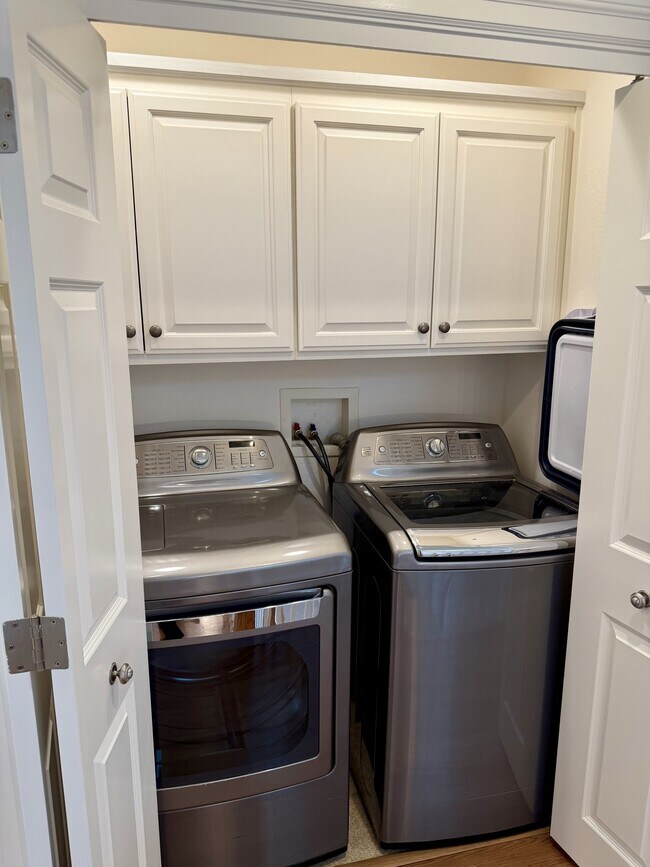 Building Photo - 16979 Roberts Rd