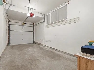 Building Photo - 18071 Settlers Way