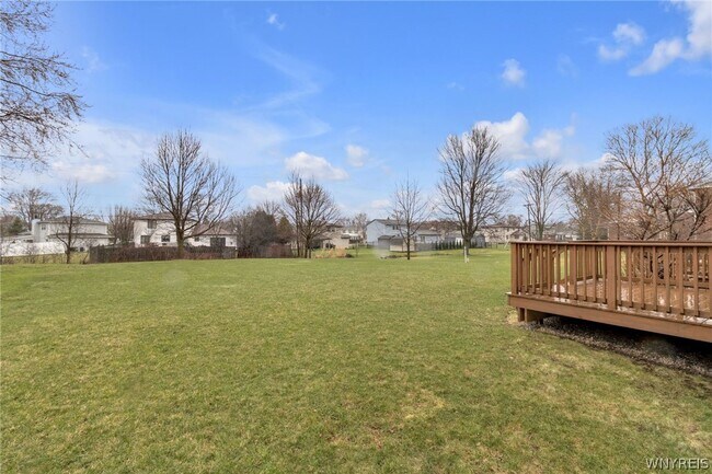 Building Photo - 940 Reserve Rd