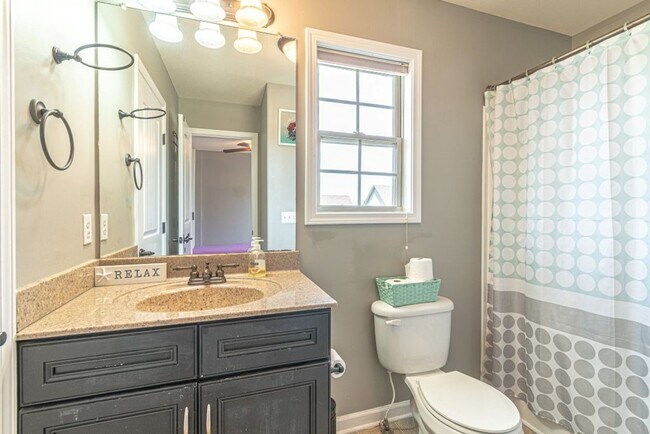 Building Photo - 1161 Chinook Cir
