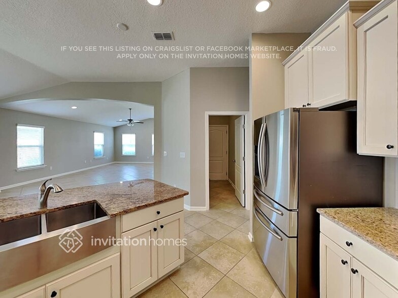 Building Photo - 375 Samara Lakes Pkwy