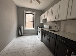 Building Photo - 138 New York Ave