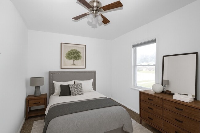 Building Photo - 235 N Ardmore Ave