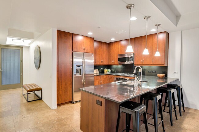 Building Photo - Modern Elegance and Style Colony Camelview 2 Bed Condo