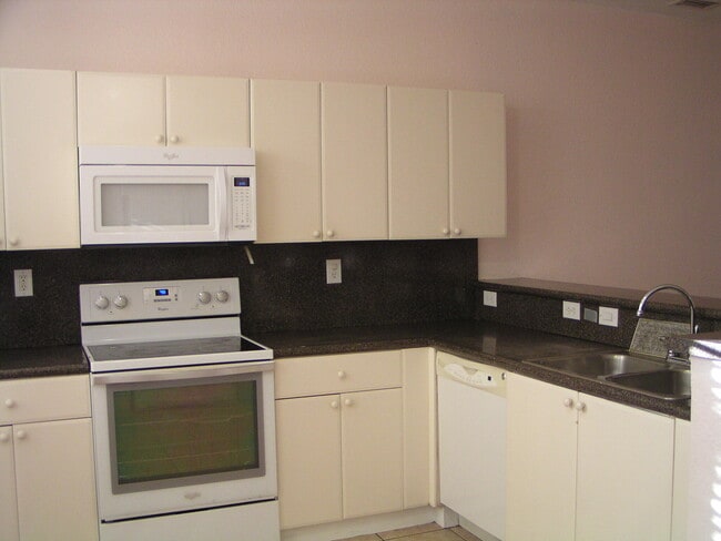 Building Photo - 3514 Shoma Dr