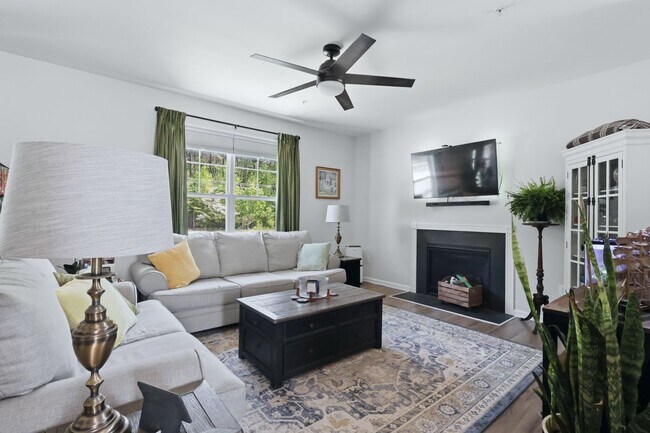 Building Photo - 20724 Hilton Run Ct