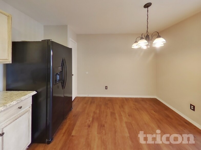 Building Photo - 7902 Brazoria Park