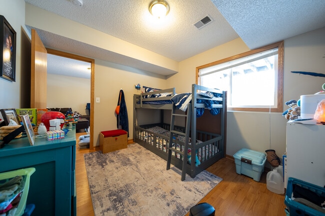 Building Photo - 15124 Cimarron Way