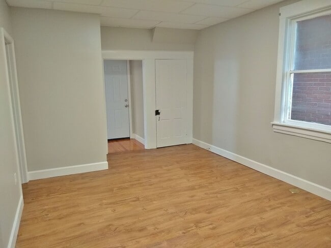 Building Photo - 514 Broadway