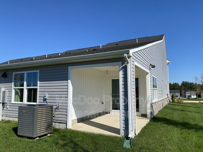 Building Photo - 18422 Centennial Cir
