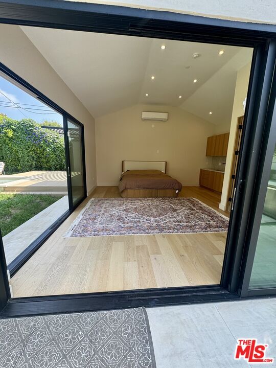 Building Photo - 4740 Sunnyslope Ave