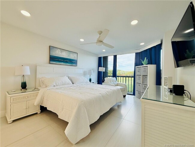 Building Photo - 8800 S Ocean Dr