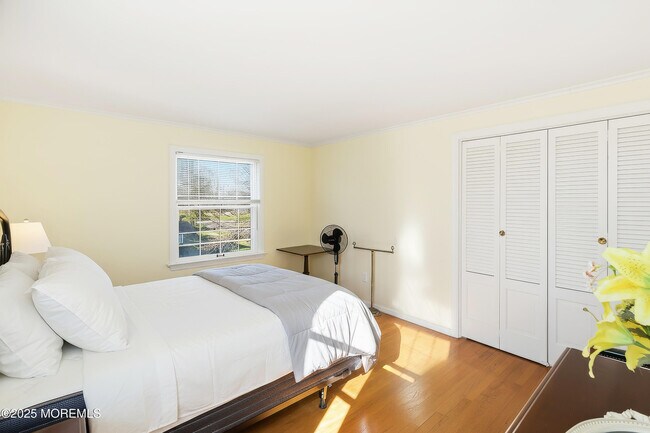 Building Photo - 204 Neptune Pl