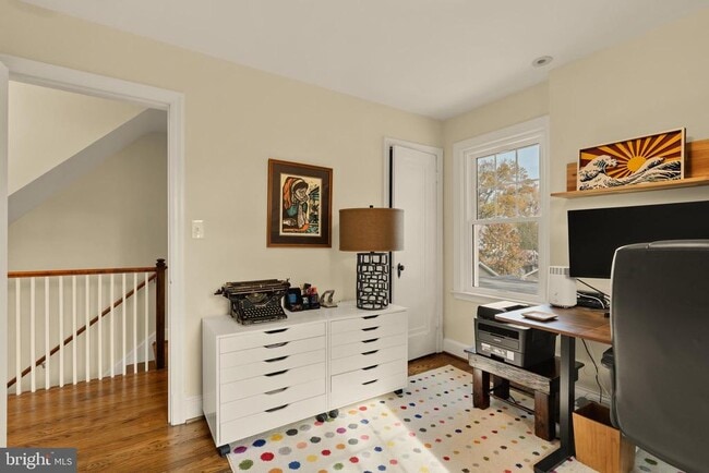 Building Photo - 6403 40th Ave