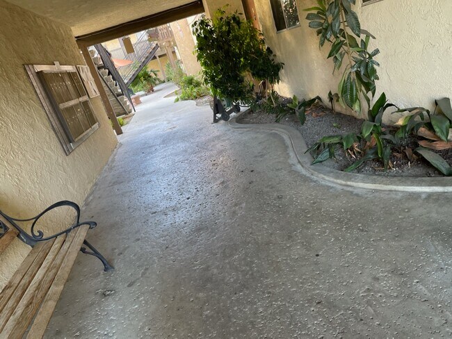 Hallway - 43235 Hacienda St