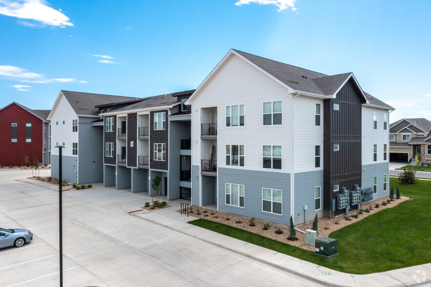 Primary Photo - Mountain View Apartments at RainDance