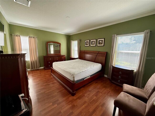 Building Photo - 6222 45th Ln E