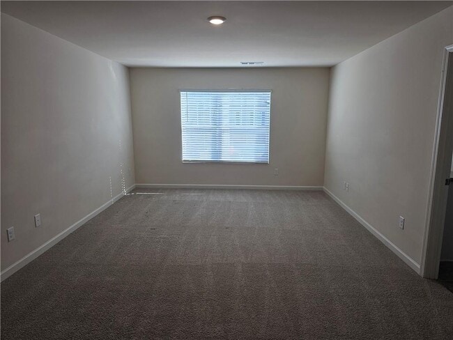 Building Photo - 490 Walnut Grv Wy