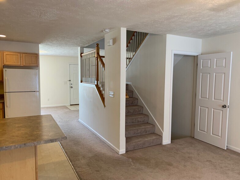 Building Photo - 1108 Lockenvitz Ln