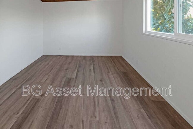 Building Photo - 950 Kelvin Ct