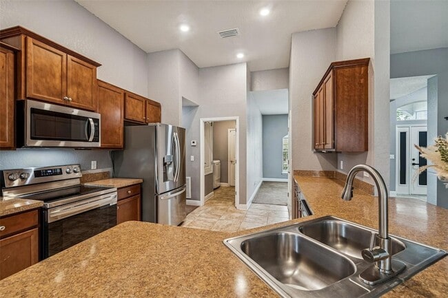 Building Photo - 13070 Sigmund St