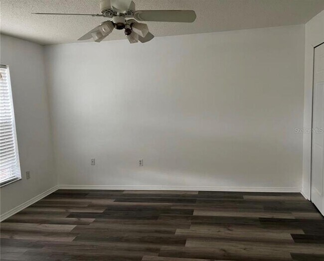 Building Photo - 3335 La Salle Ave