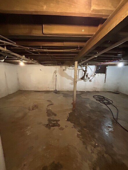 Building Photo - 2525 Tyrell Dr