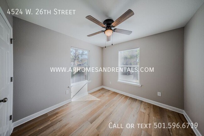 Building Photo - 4524 W 26th St