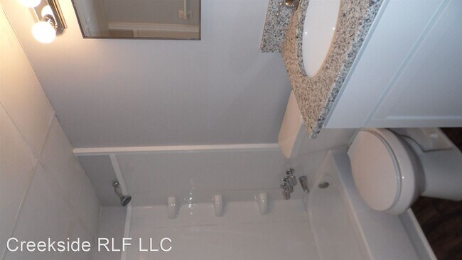 Building Photo - 1218 Hickman Rd