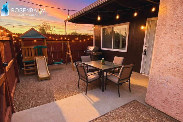 Building Photo - 2625 N Alvernon Way