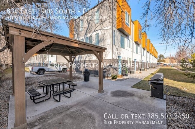 Building Photo - 834 E 3900 S