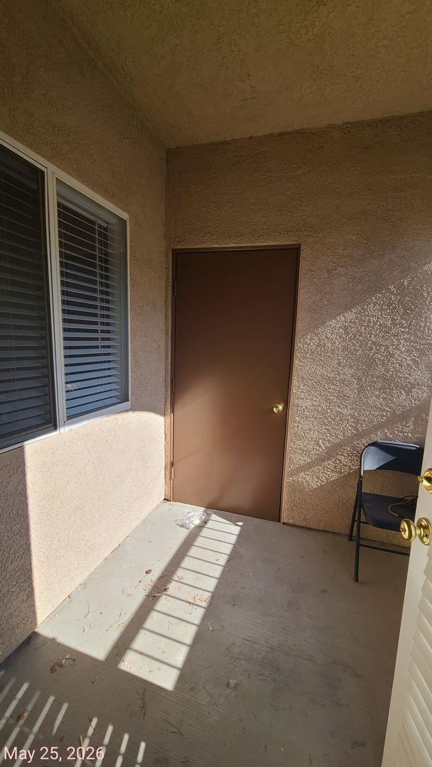 Building Photo - Condo in Southwest Las Vegas