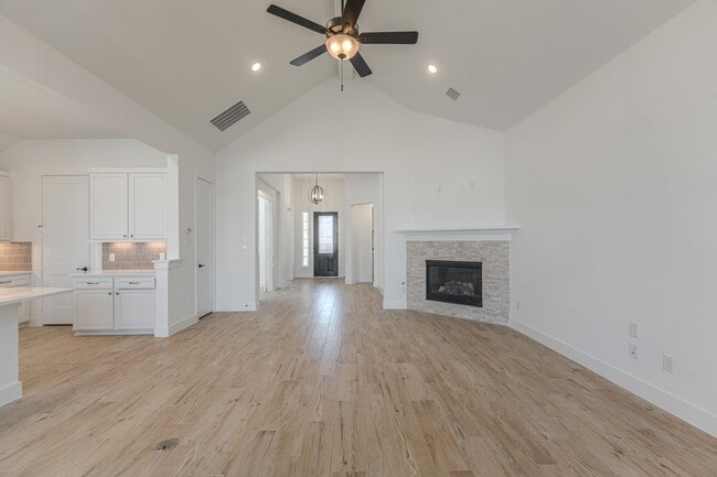 Building Photo - 9721 Roaring River Fls Ln