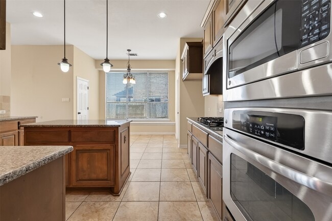 Building Photo - 5115 Field Briar Ln