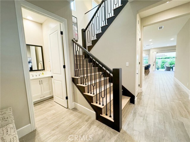 Building Photo - 62 Rockinghorse