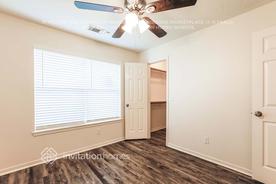 Building Photo - 5741 Forest Timbers Dr